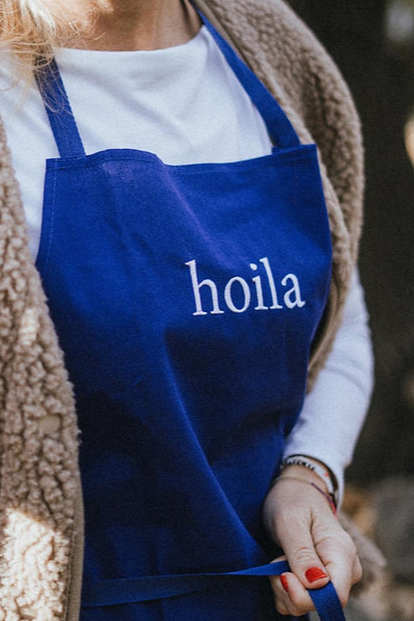 Apron Hoila