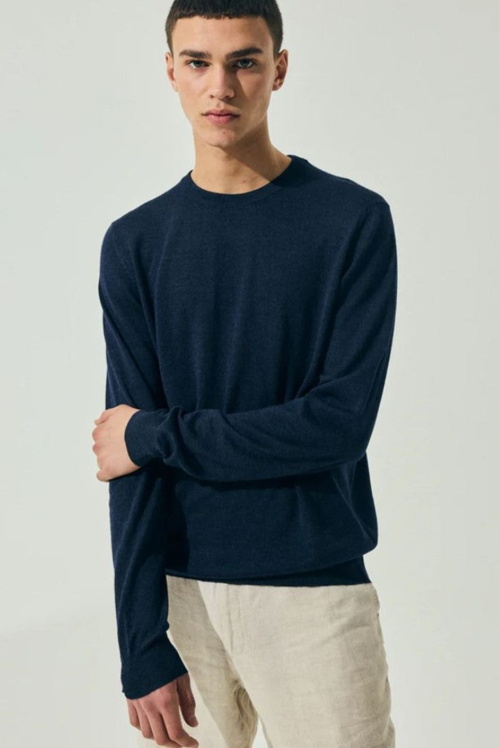 Rounie Navy